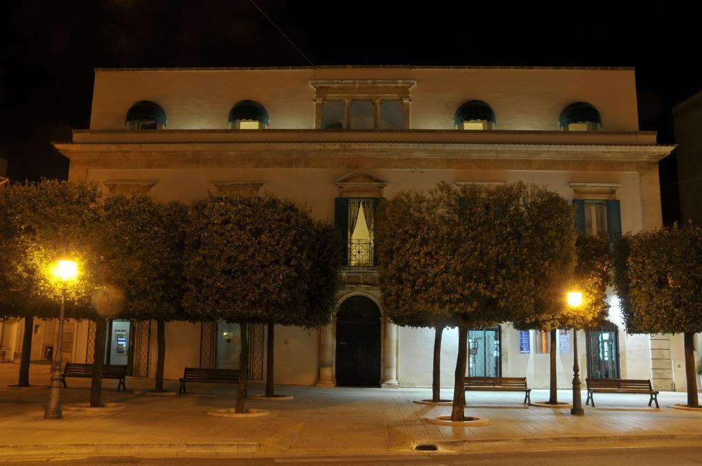アルベロベッロ Palazzo Agrusti - Residenza D'Epoca Bed & Breakfast エクステリア 写真
