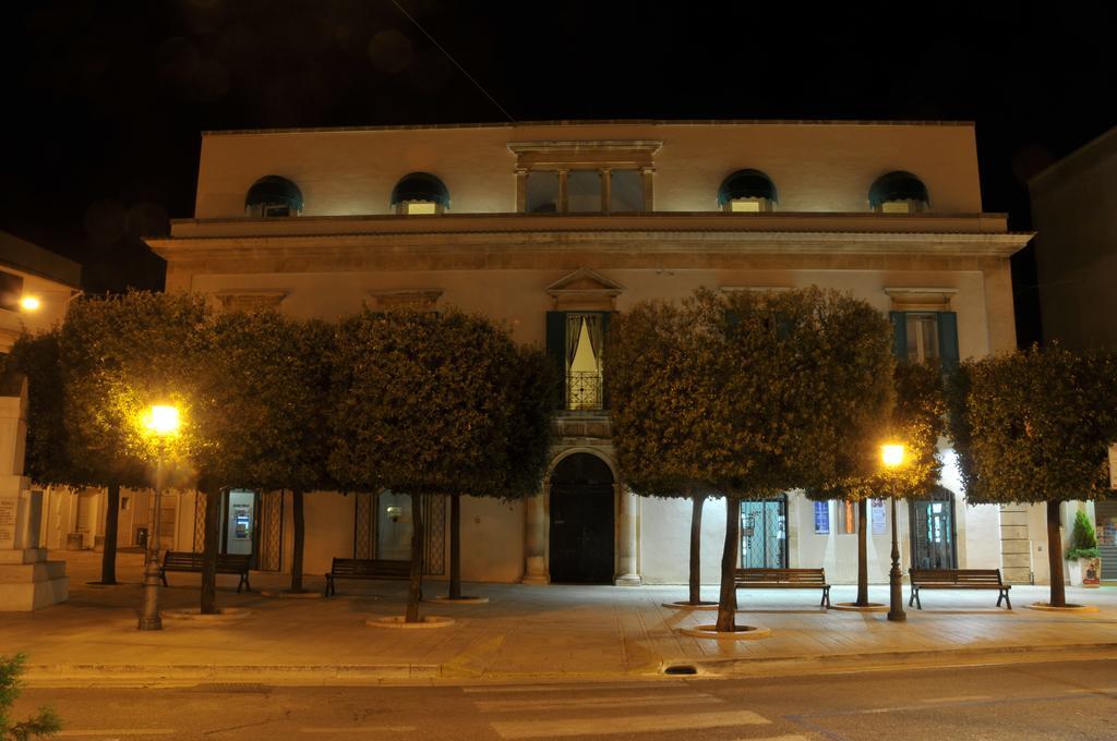 アルベロベッロ Palazzo Agrusti - Residenza D'Epoca Bed & Breakfast エクステリア 写真